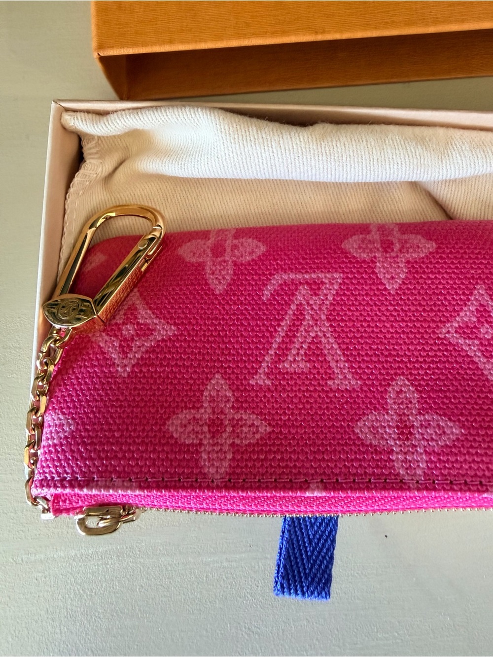 NEW Louis Vuitton Monogram Origine Key Pouch in Rose Ruban | Limited Edition - Picture 4 of 6